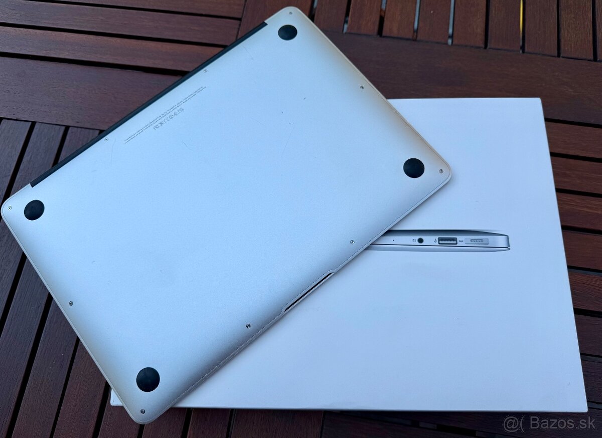 Apple MacBook Air 13” A1466 2015, originálny stav - 3