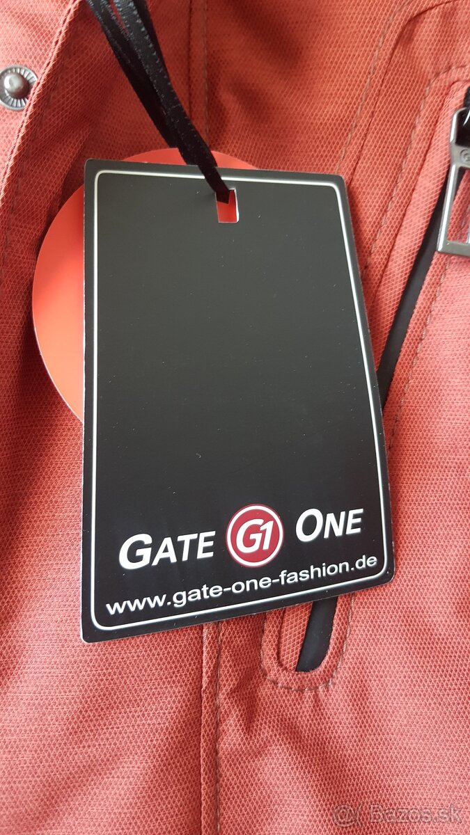 Panska bunda. Gate One - 3