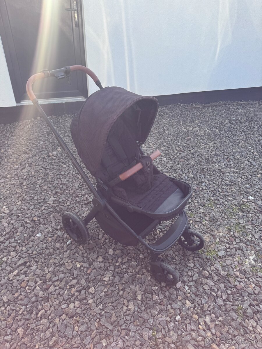 Kočiar Moon Resea - 3