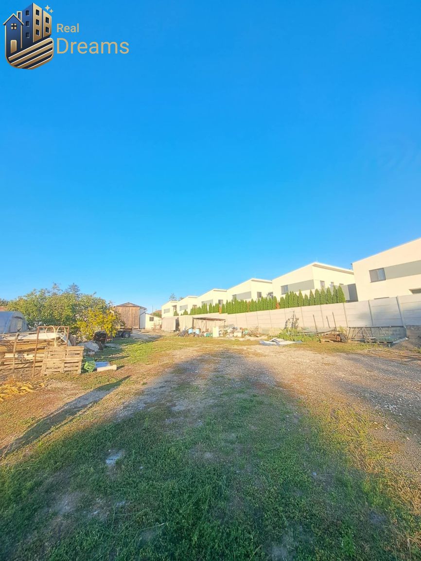 Rodinný dom s veľkým pozemkom v Kolárove – ideálny na bývani - 3