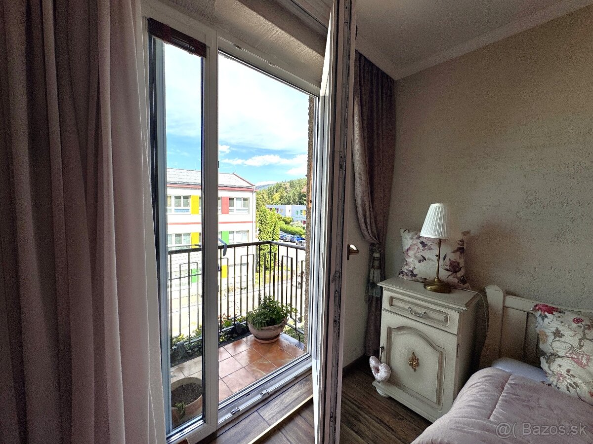 NA PREDAJ: 2-izbový byt v Handlovej, Mierové námestie - 3