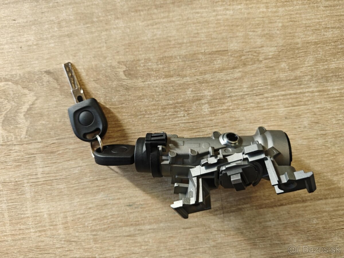 Spínacia skrinka s kľúčom - OCTAVIA II., GOLF V. / VI., - 3