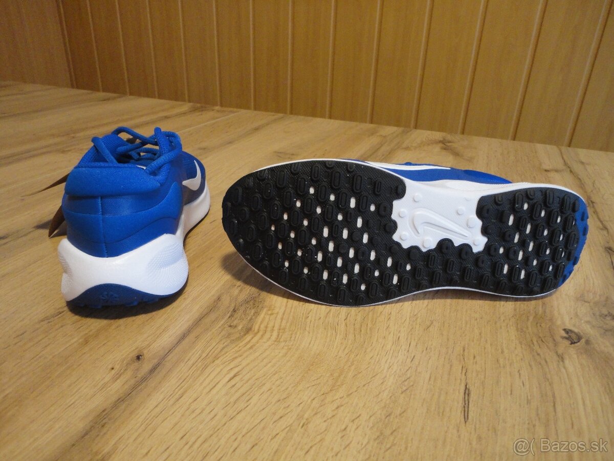 Tenisky NIKE® Revolution 7 - 3