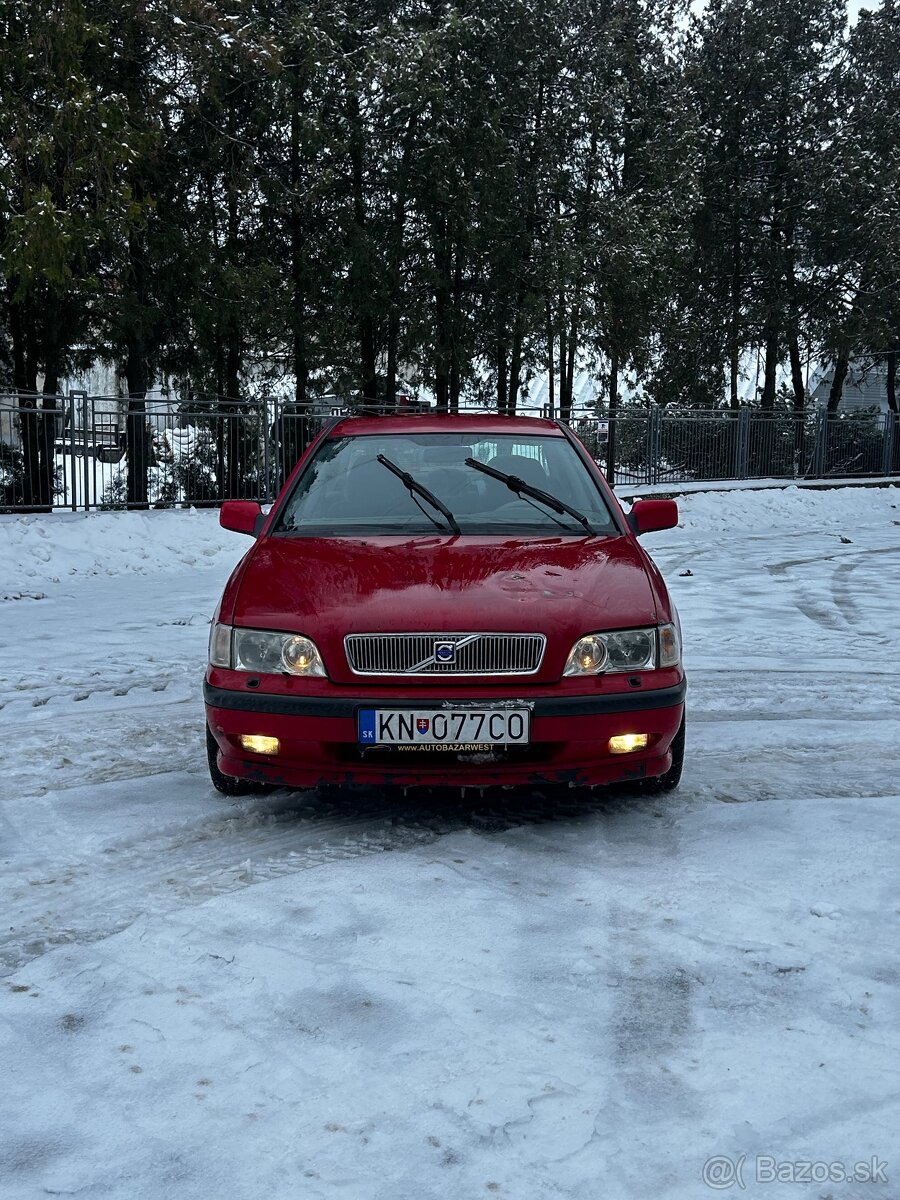Predám Volvo s40 2.0T - 3