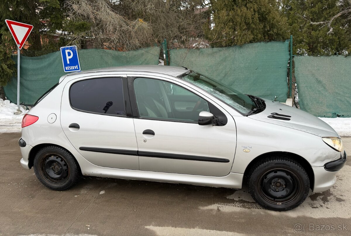 Peugeot 206 1.1 5P - 3