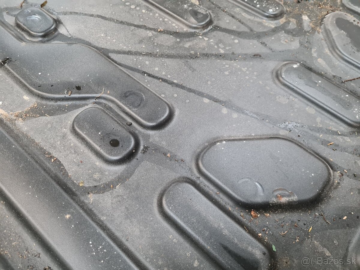 Gumená podlaha + plasty Fiat Doblo - 3