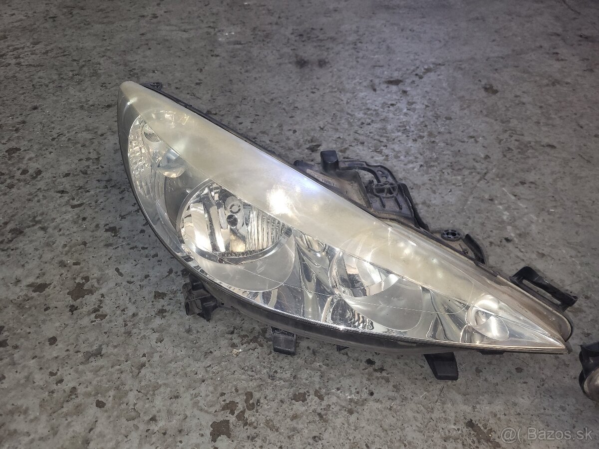 Predne svetla Peugeot 207 - 3