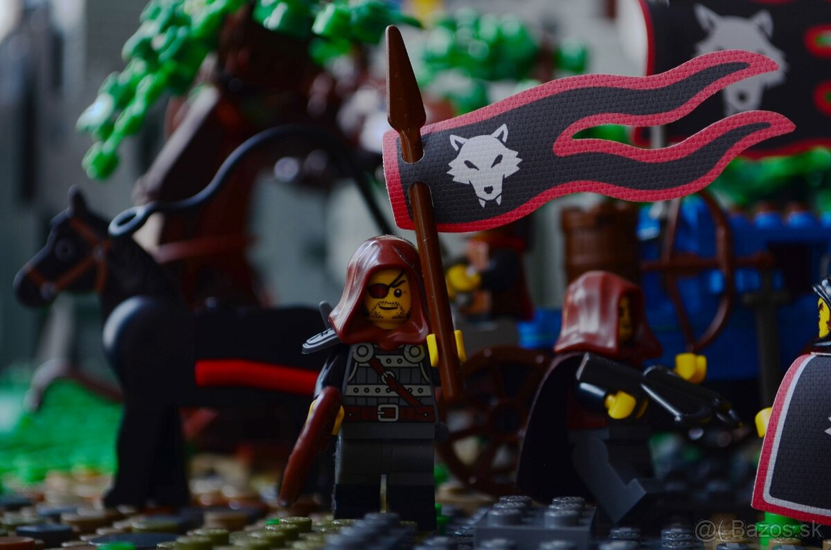 Predám Vlajky a Plášte pre lego castle - 3