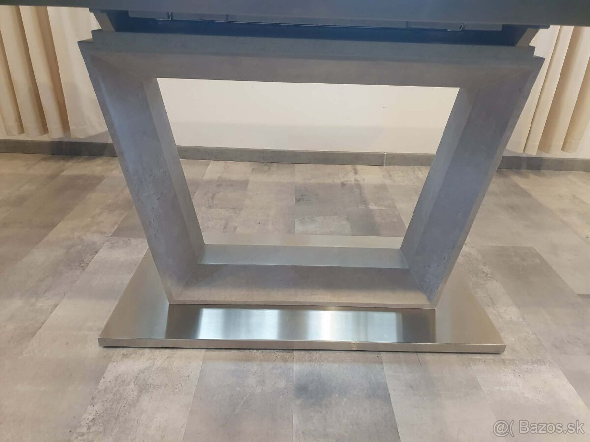 Jedálenský stôl - 3