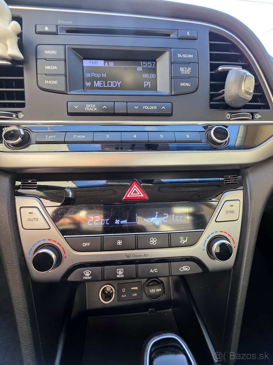 Hyundai Elantra 11/2017 Automat - 3