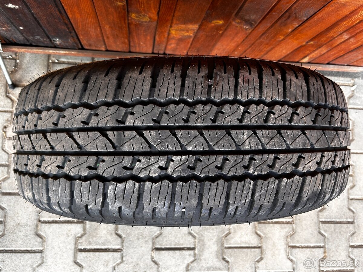 Predám pneu Bridgestone Dueler 265/65/17 AT - 3