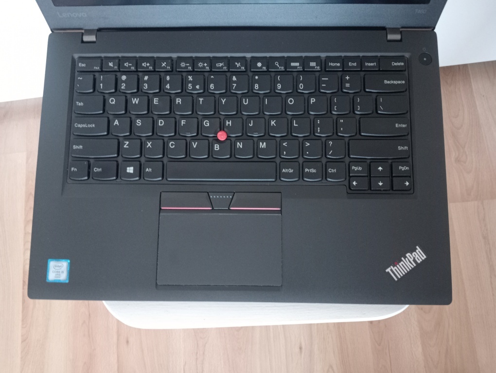 predám Lenovo Thinkpad T460,Intel core i5 ,8gb ram ,ssd - 3