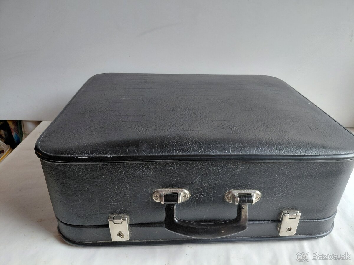 Písací stroj Consul 2224 v kufri - 3