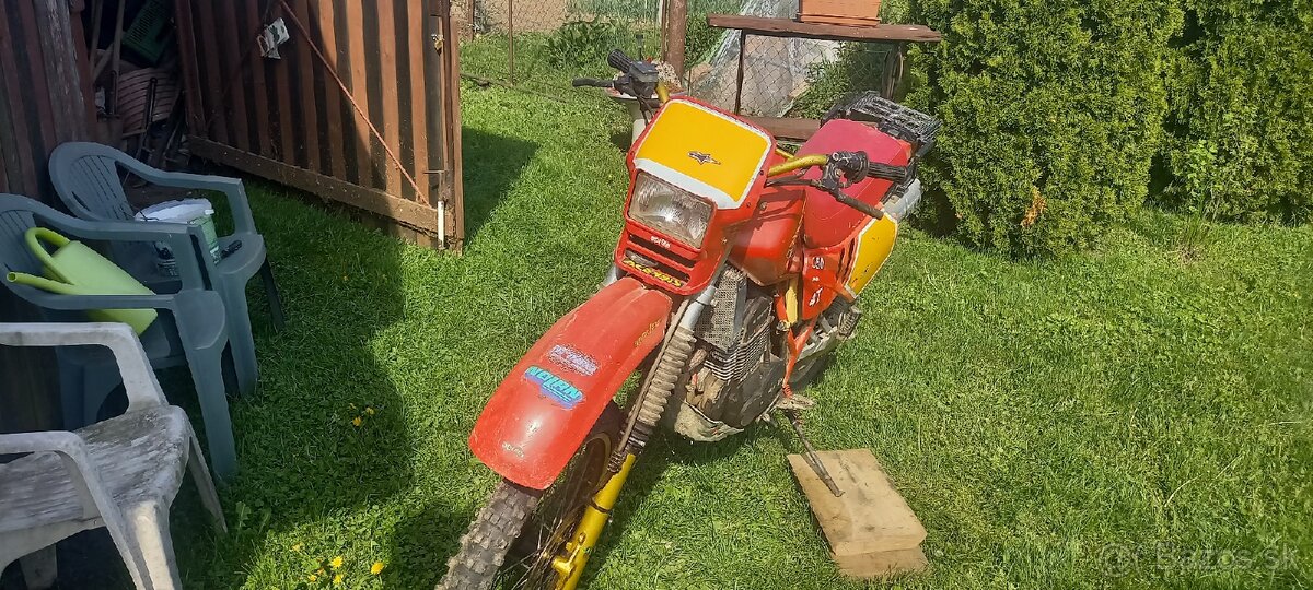 Aprília 350
