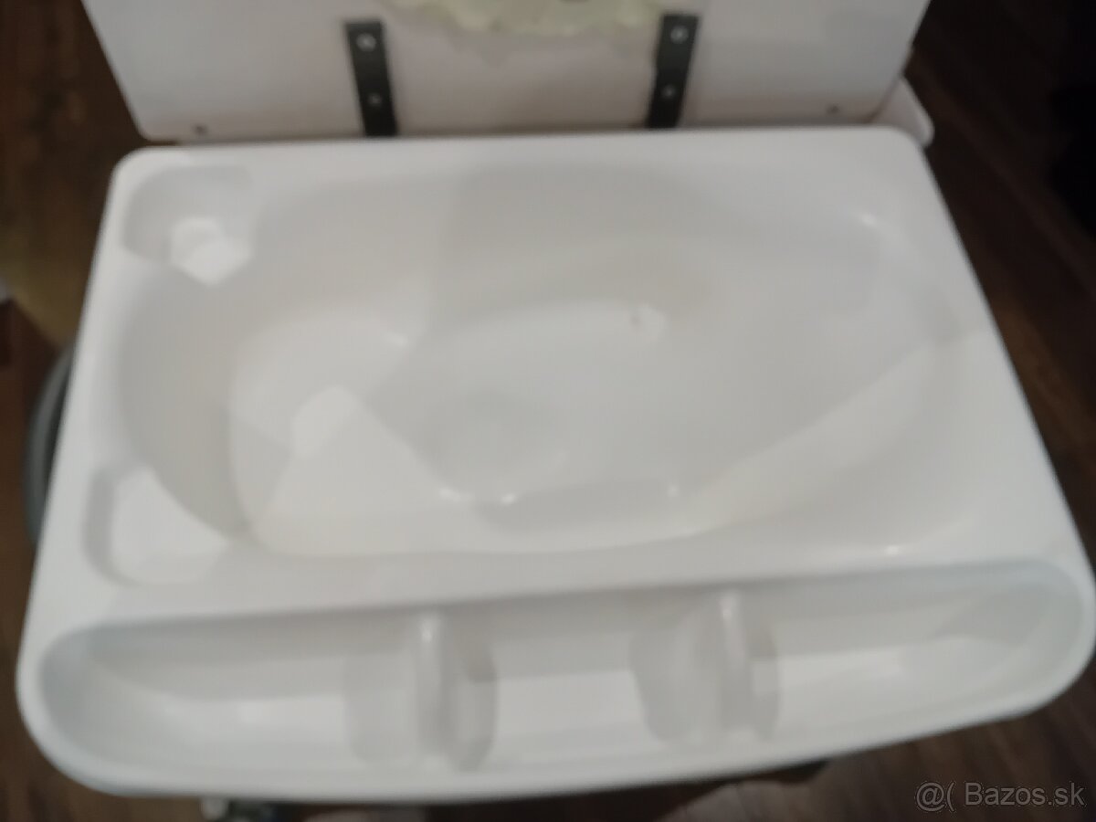 Prebaľovací pult s vaničkou - 3
