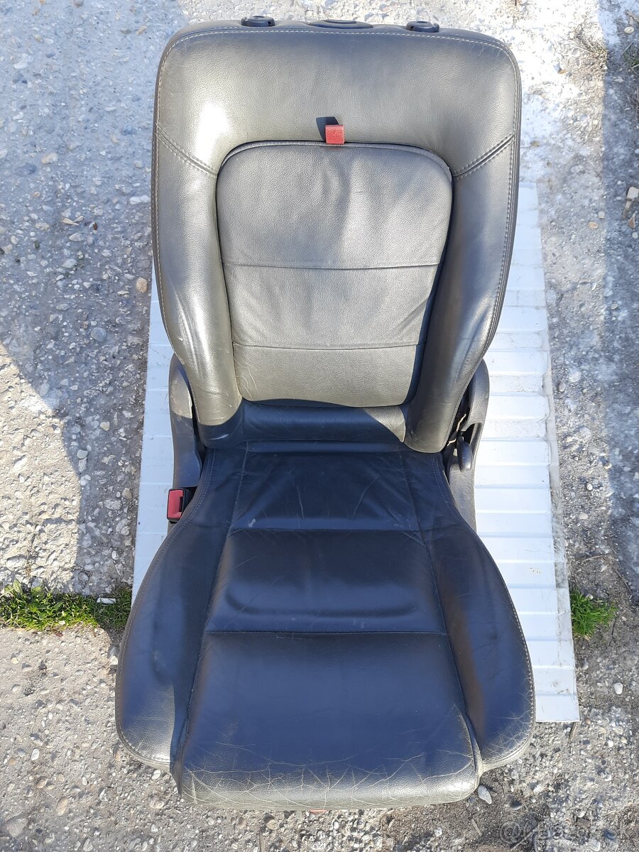 Zadná detská sedačka Ford Galaxy - 3