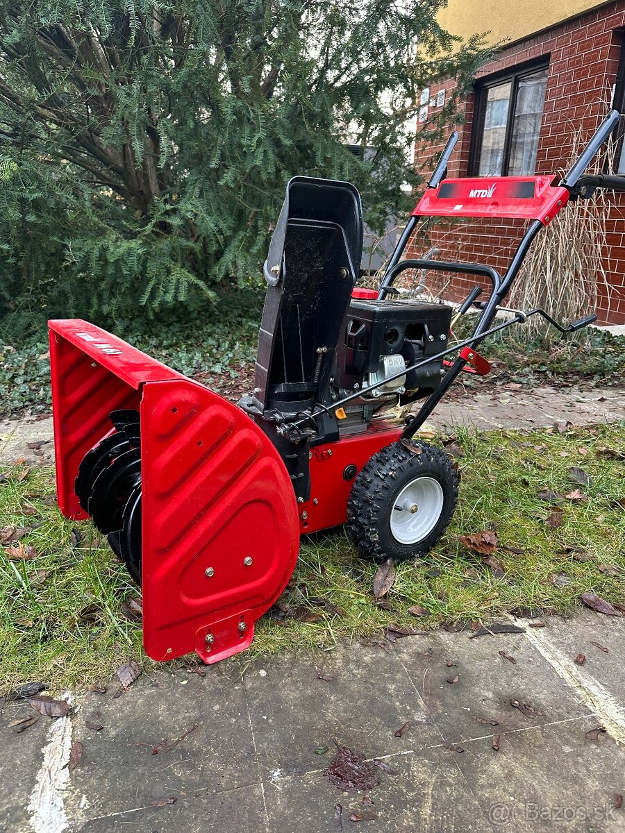 Predám frézu na sneh MTD M61 - 3