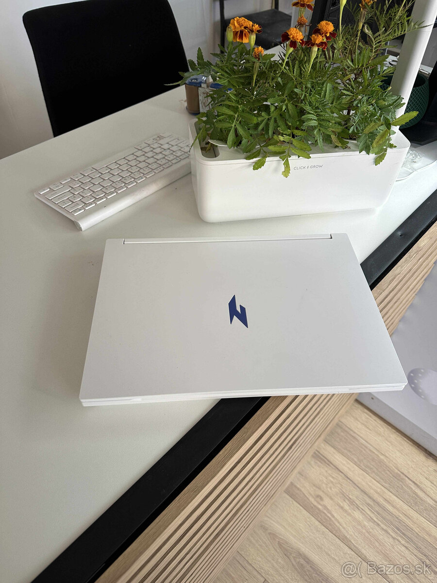 Acer Nitro V14 ANV14-61 • Ryzen 7 8845HS • RTX 4050 • 32GB R - 3