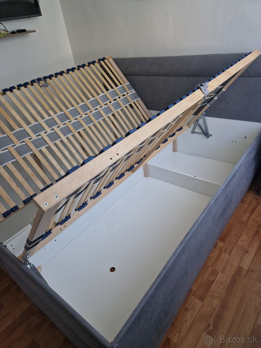 Manželská Posteľ - 3