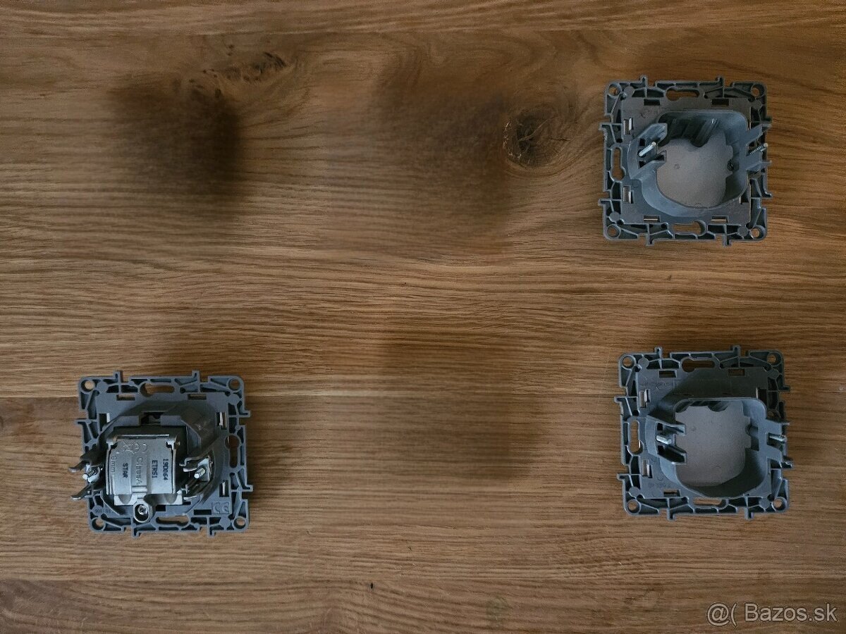 TOP: Zasuvky Legrand Niloe biele - 3