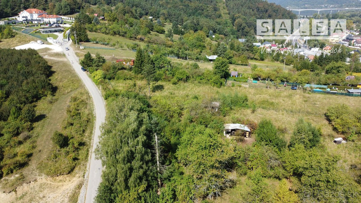 STRÁŽOV - POZEMOK O VÝMERE 1738m2 - 3