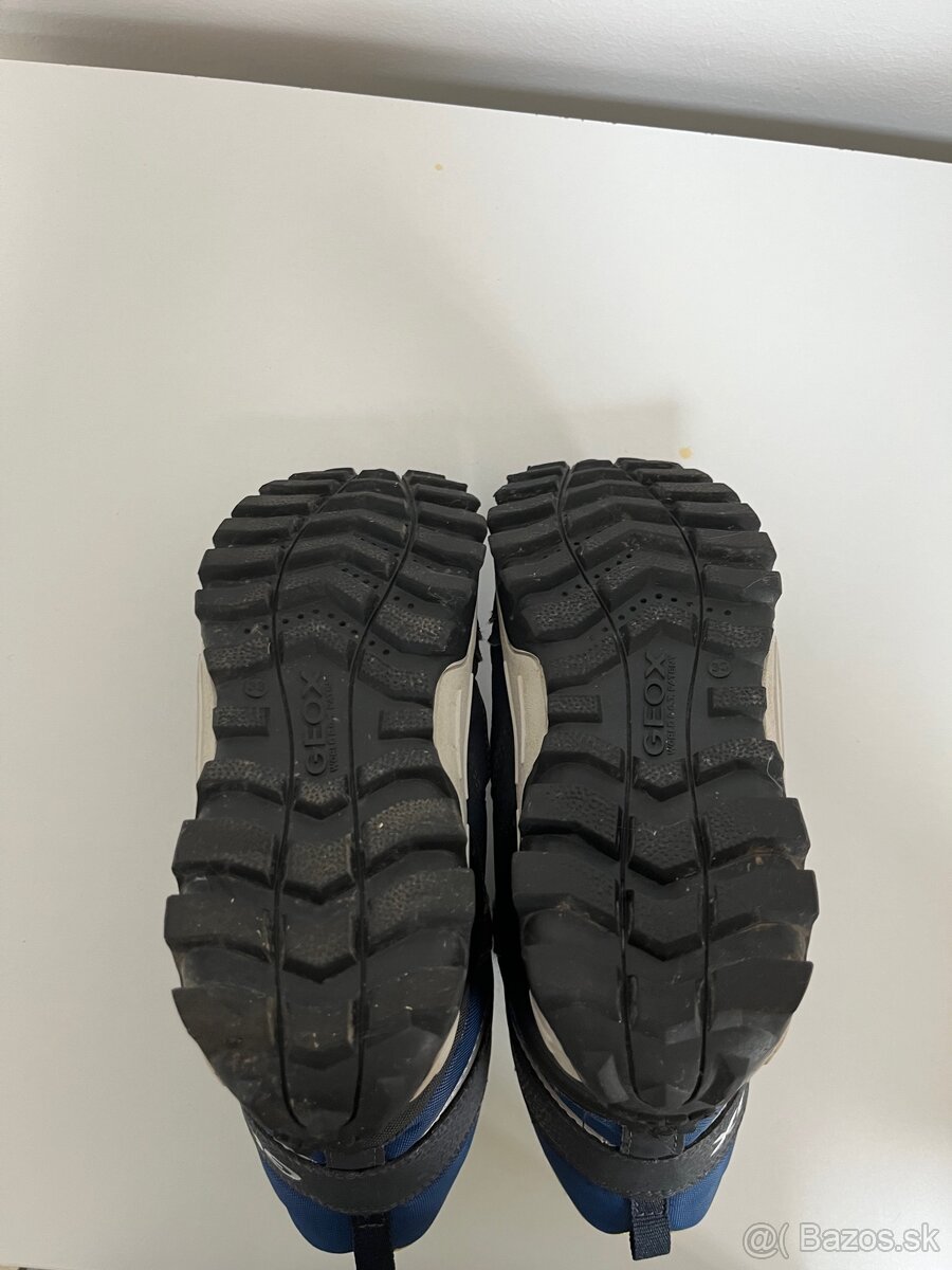 Predaj topánok - 3