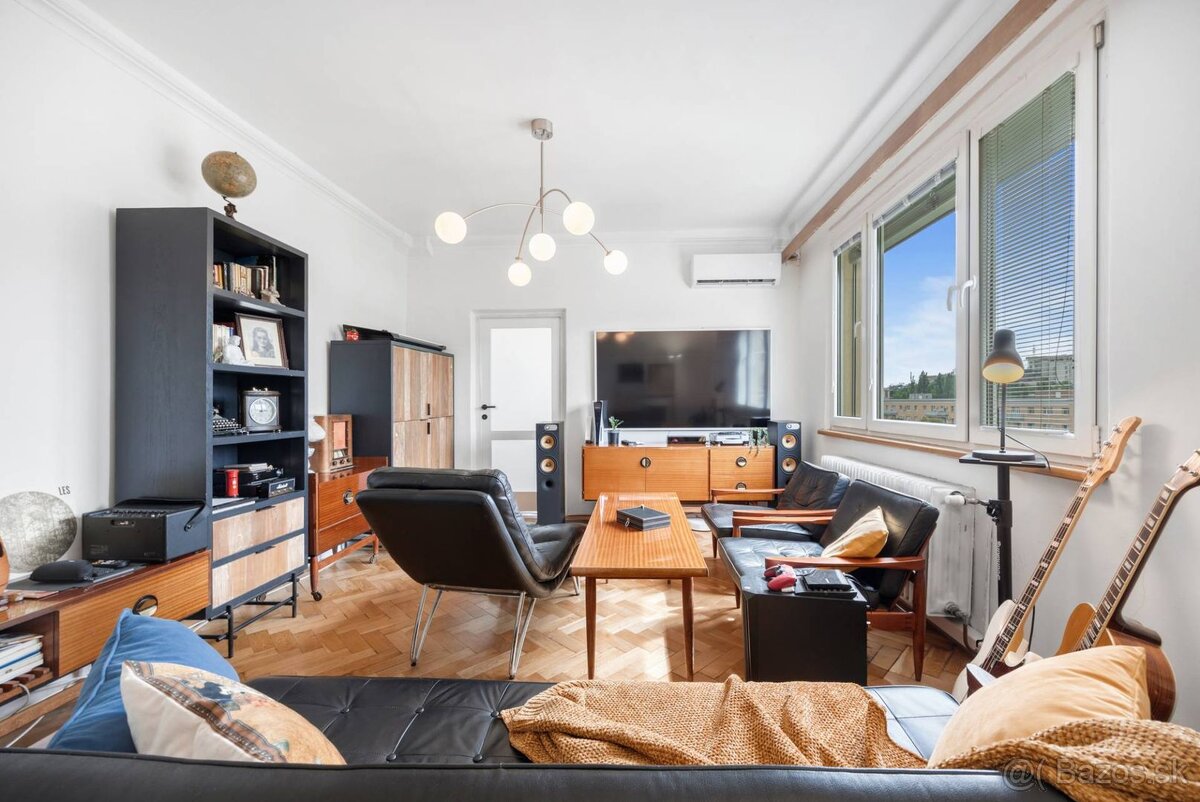 REZERVOVANÉ : Priestranný 2 izbový byt s perfektným výhľadom - 3