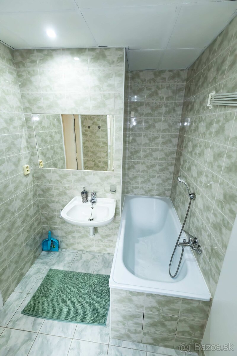 Ponúkame na prenájom 2 izbový byt s v Humennom - 3