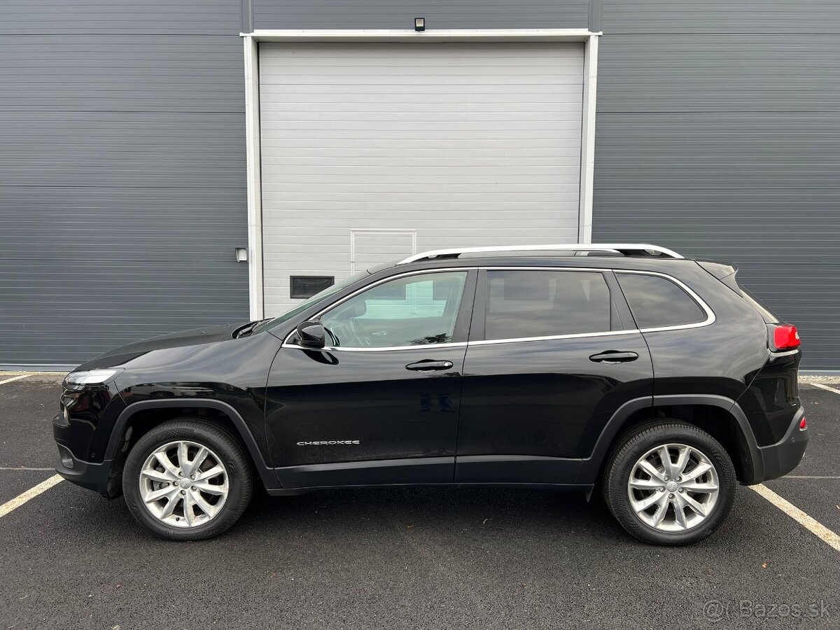 Jeep Cherokee 2.2 CRD 4x4, 88 000 km, ČR (Třinec) - 3