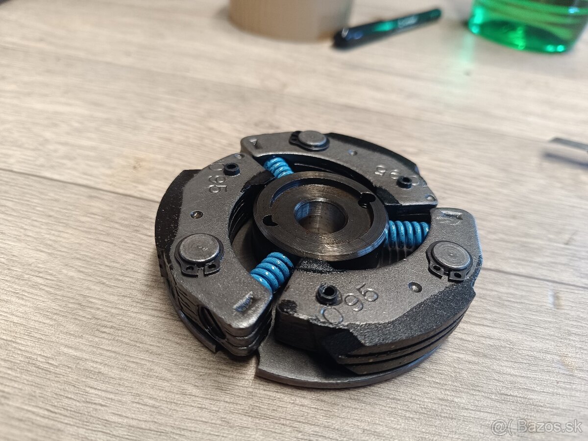 Spojka manet Korado 216 - 3