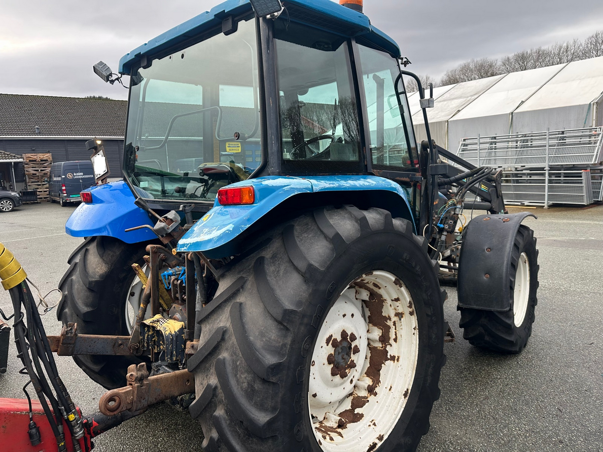 New Holland 7635 - 3