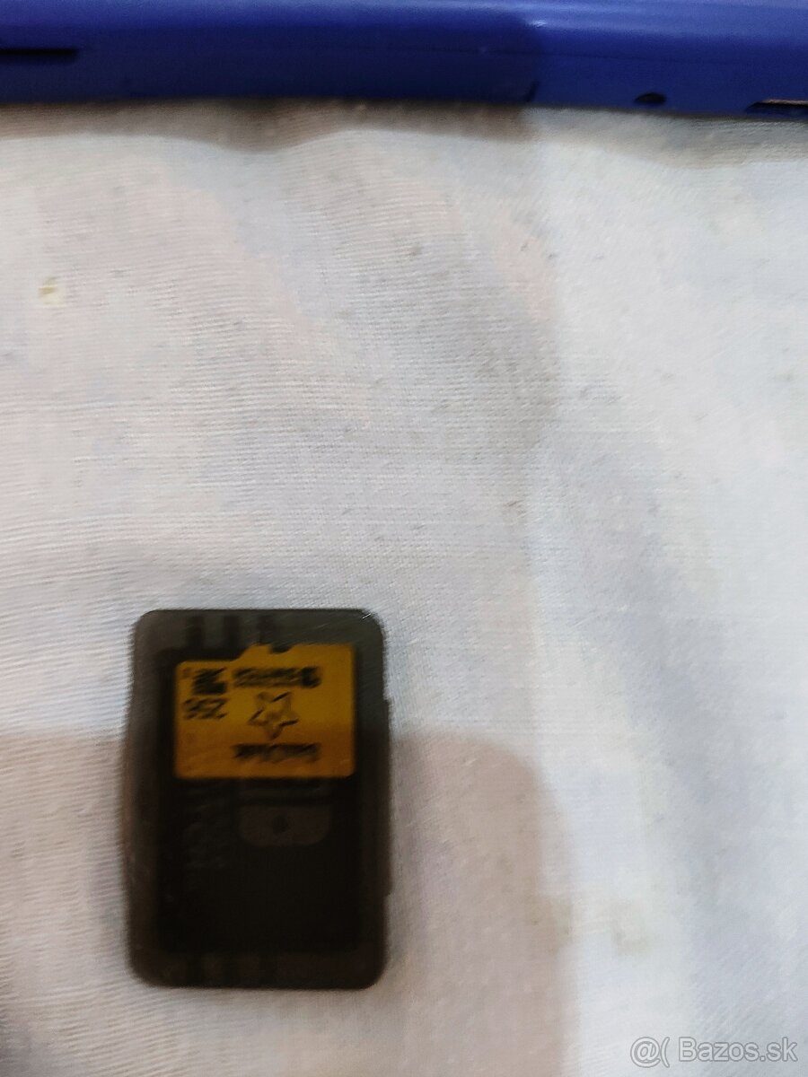 Predám nintendo switch Lite - 3