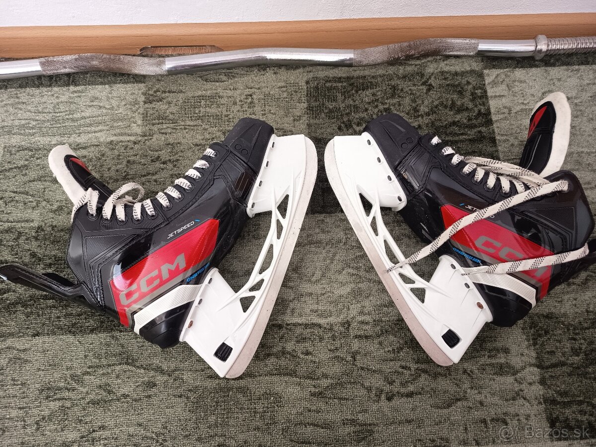 Predám korčule CCM Jetspeed FT670 SR - 3