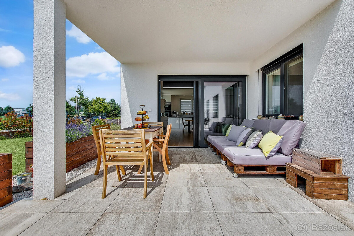 Slnečný RD s výhľadom na greeny v Residencii - 3