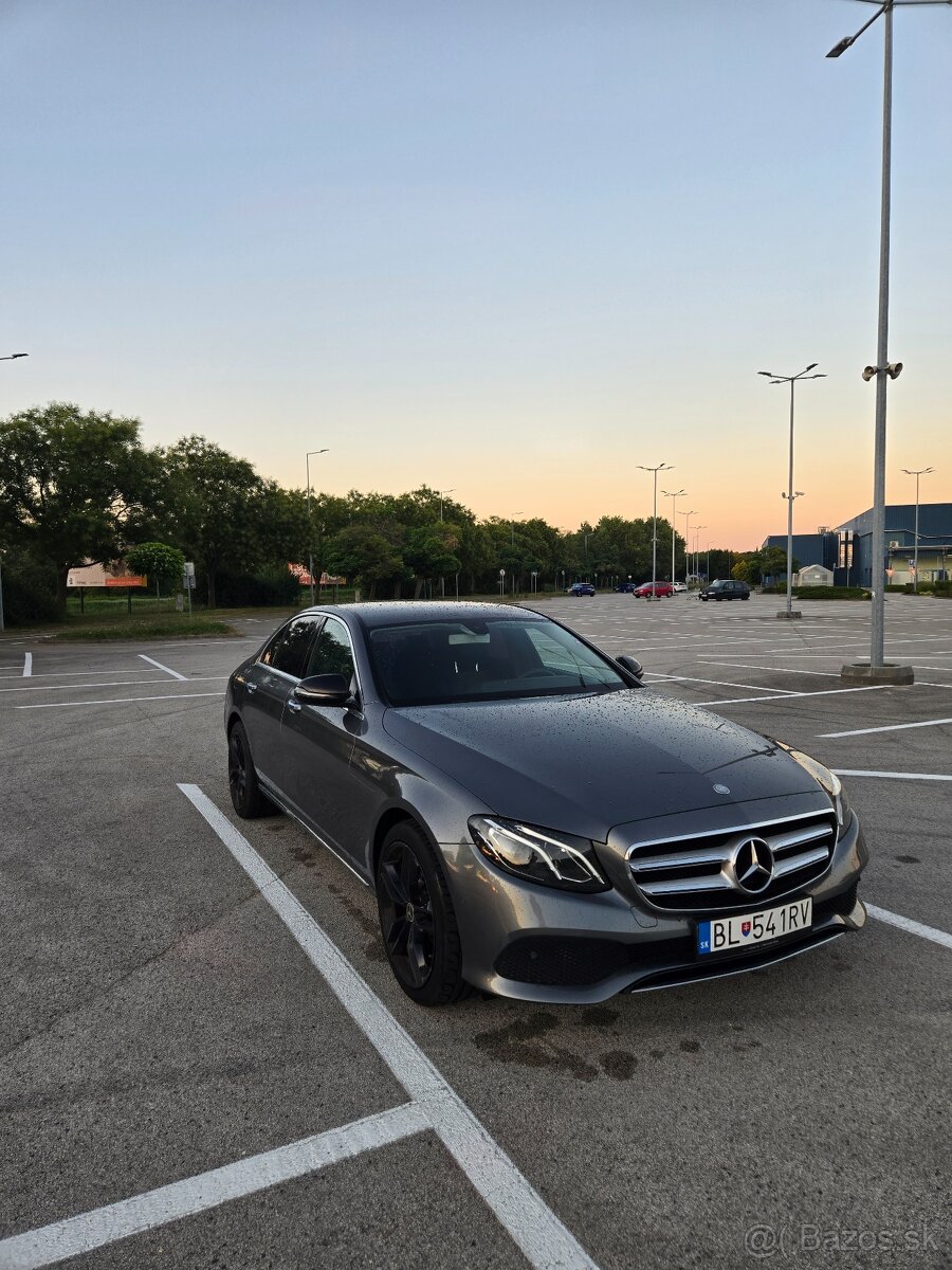 Predam Mercedes E - 3