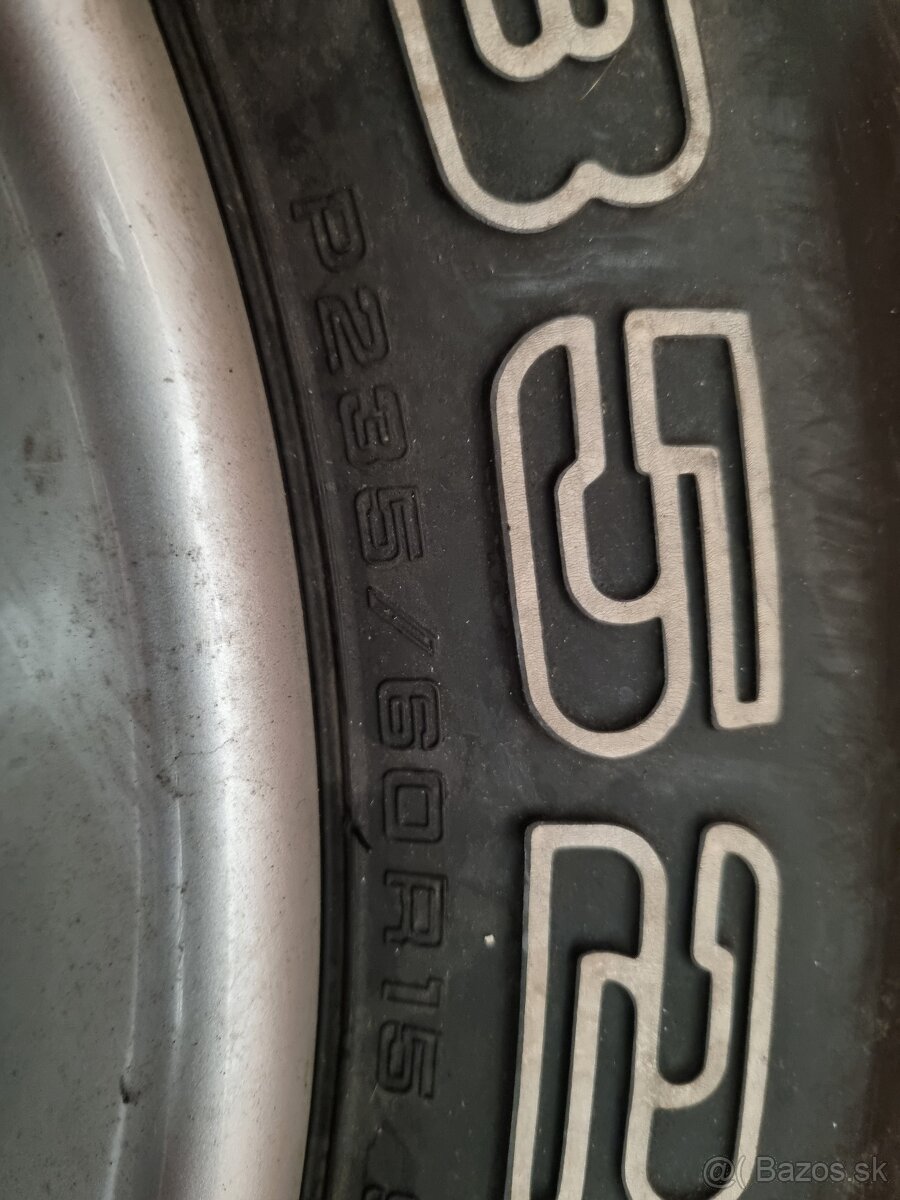 SUZUKI VITARA 235/60 R15 - 3