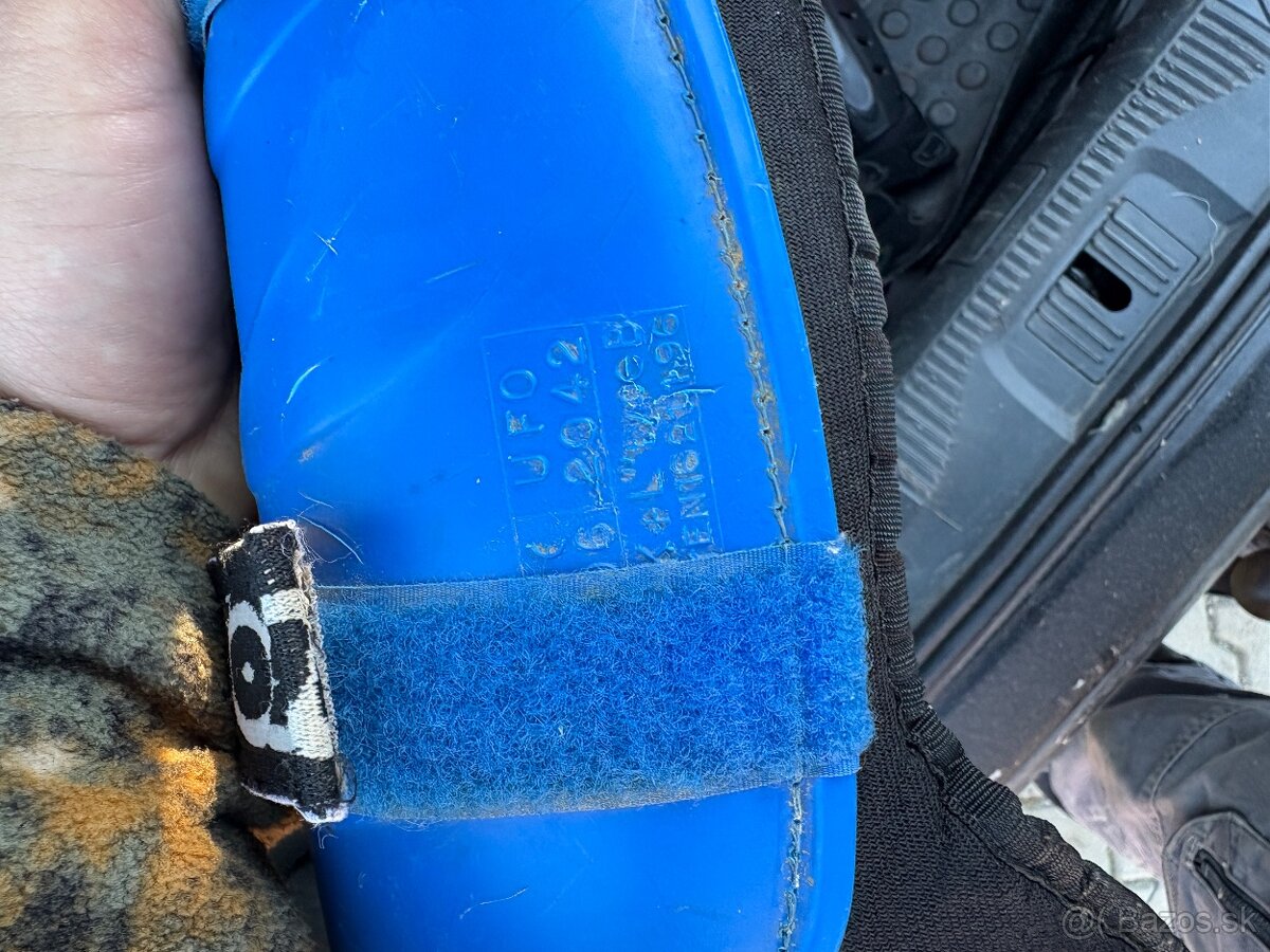 Predám výstroj na mx motorku - 3