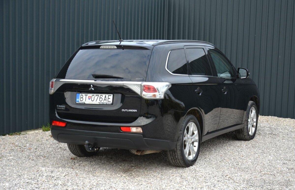 Mitsubishi Outlander 2.2 4×4 SR. voz, 7miestne - 3