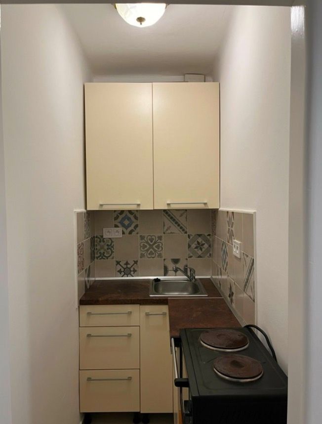 Kompletne zariadená garsónka, ul.Blumentálska, Bratislava I - 3