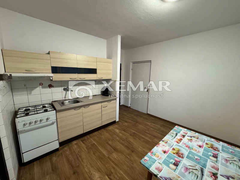 PREDAJ 1 izbový tehlovy byt Zvolen - 3