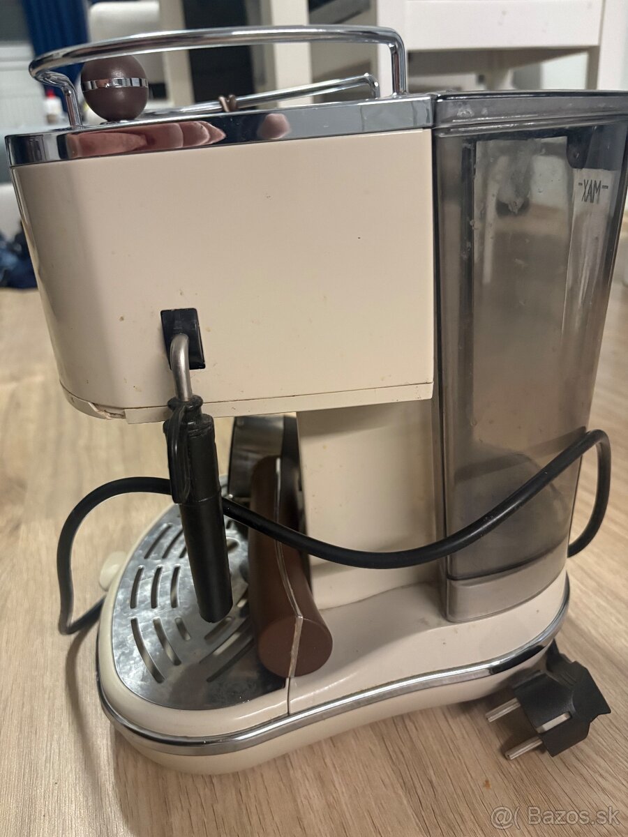 Kávovar Delonghi + mlynček na kávu - 3