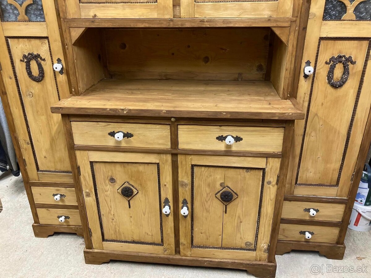 Grandiózny kredenc - K68 - 3