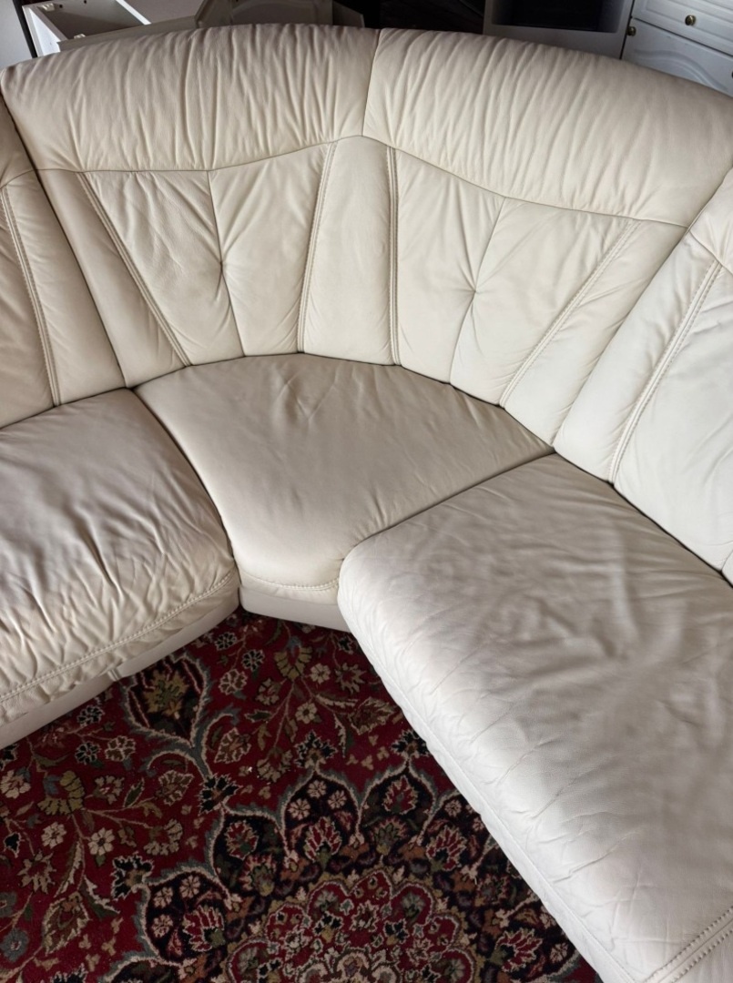 Světlá kožená sedačka do Účka, 4979 - 3