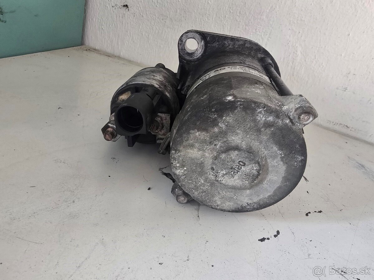 Štartér Seat Altea 2.0 Tdi 02M911023N - 3