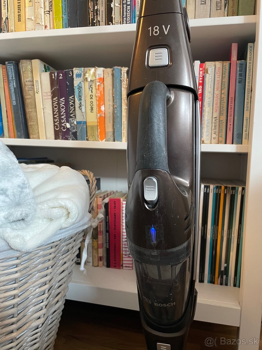 Predám tyčový vysávač Bosch Move 2in1 - 3