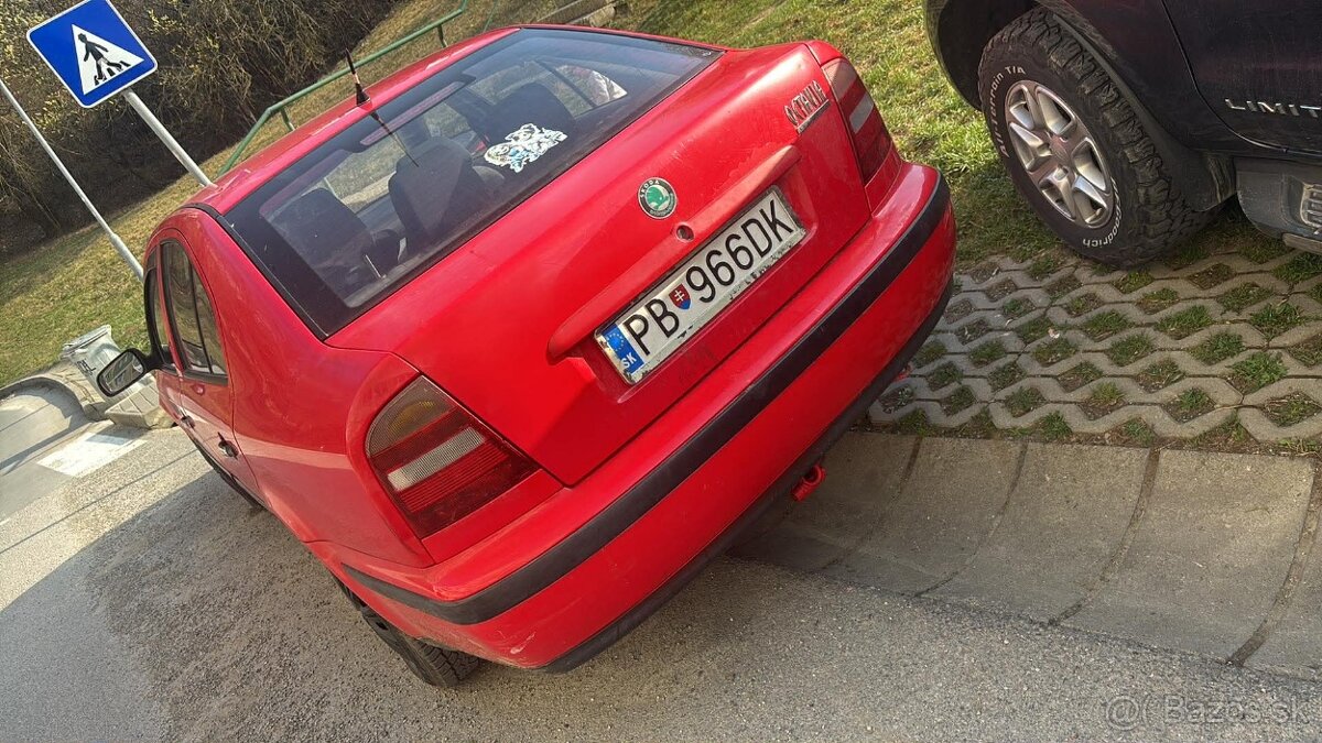 Škoda Octavia I 1.6 benzín - 3