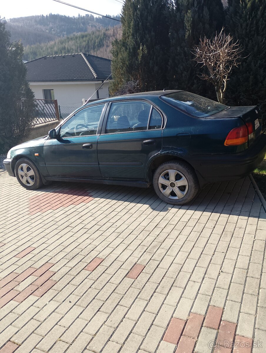 Honda Civic 1.5 vtec - 3