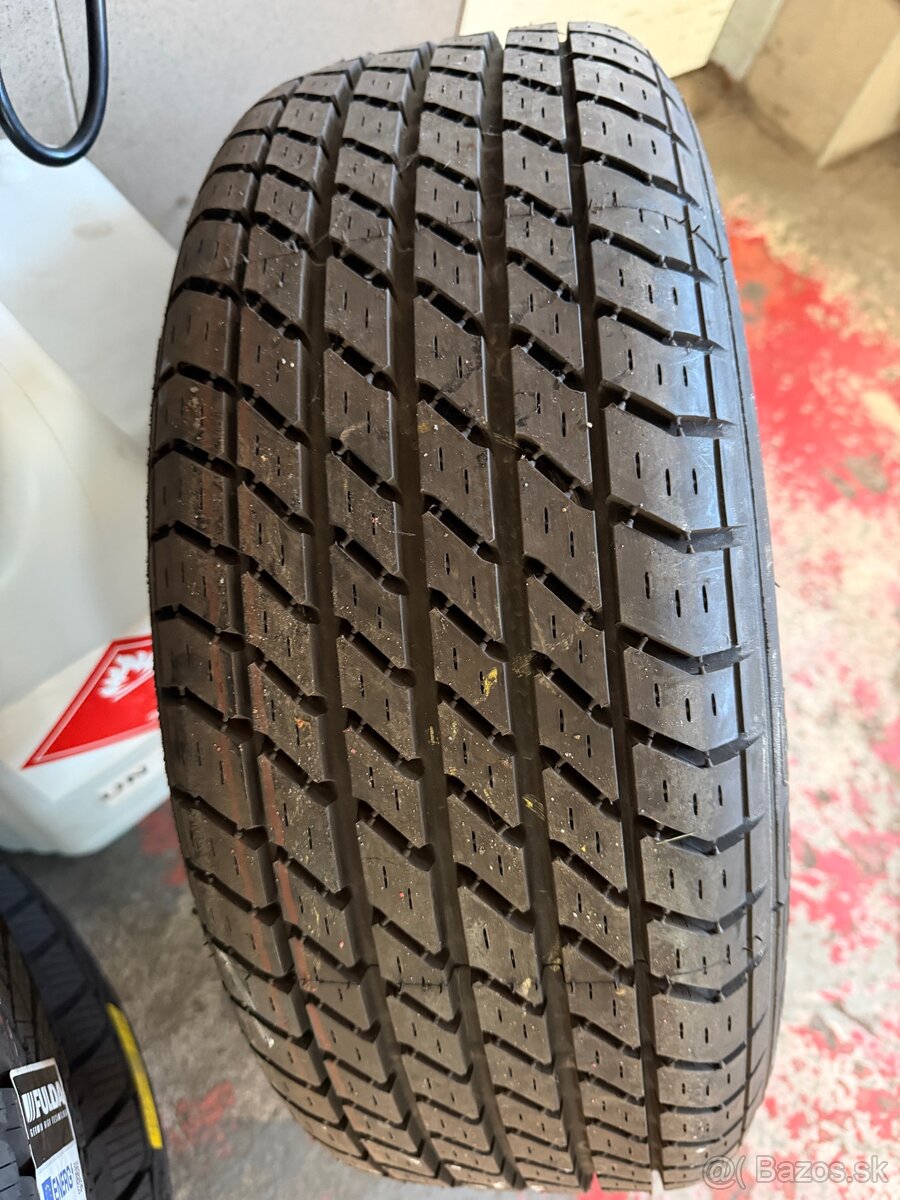 BMW e30 predam neposkodeny disk s original Pirelli P600 pneu - 3