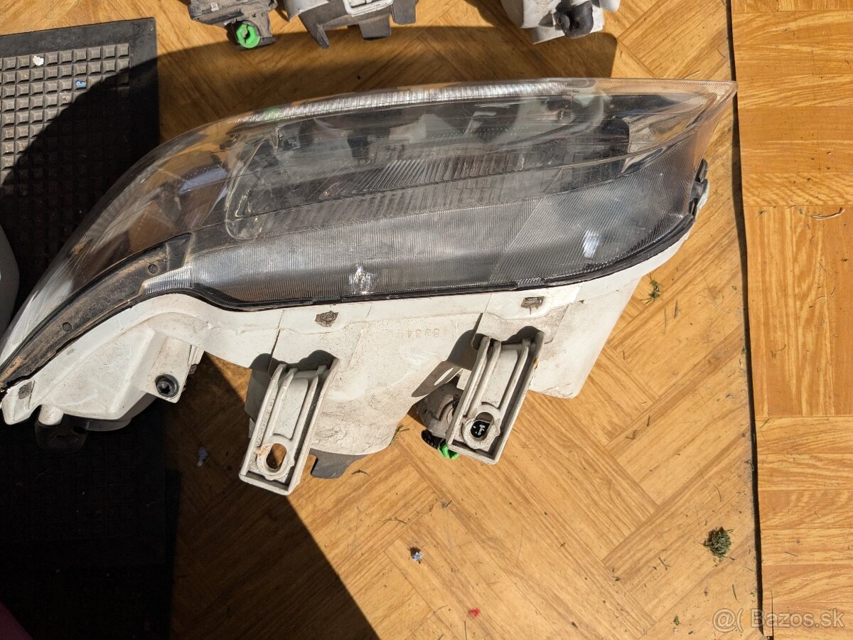 Svetla Civic 6g anglan po facelift - 3