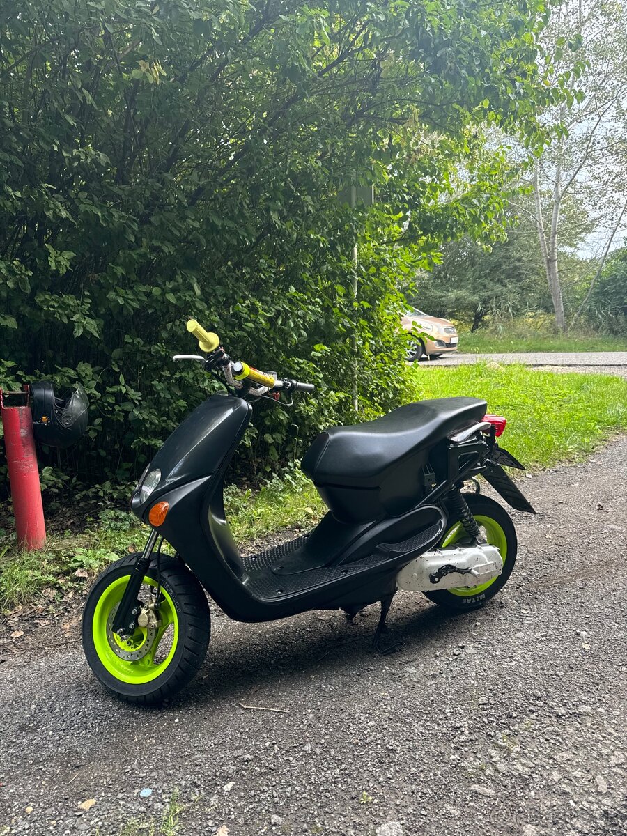 Yamaha Neos Stunt - 3